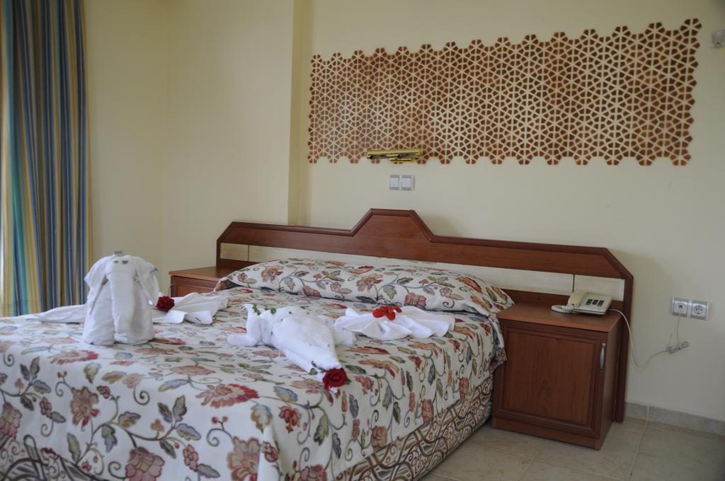 Aparthotel Myra