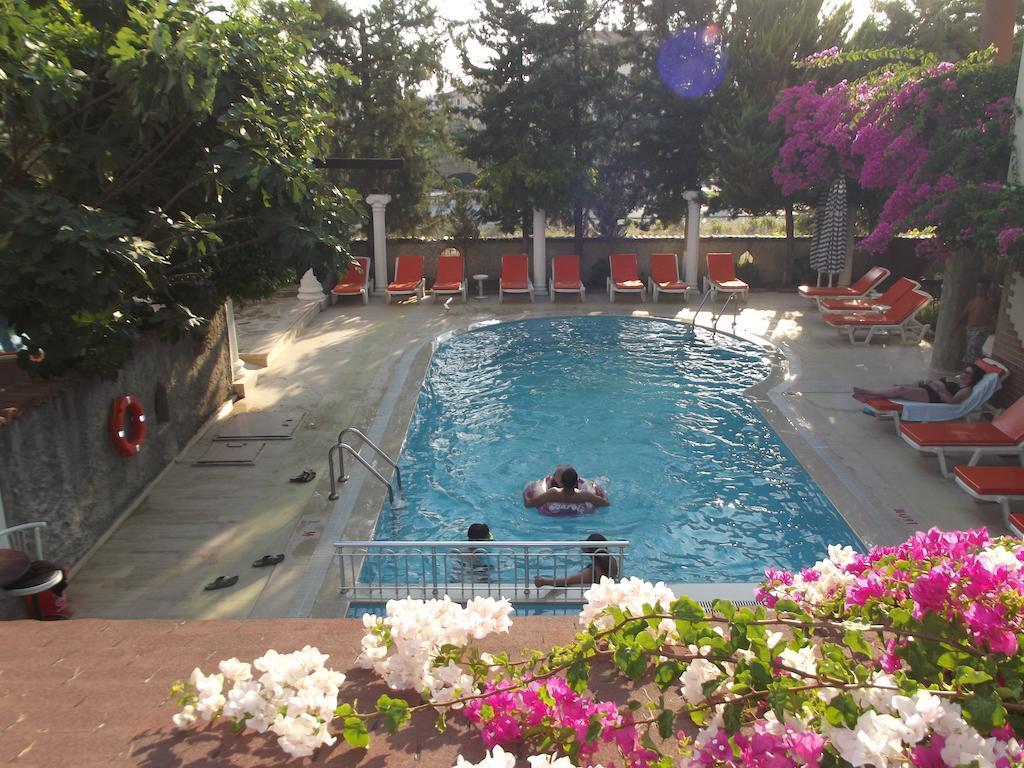 Myra Aparthotel Side